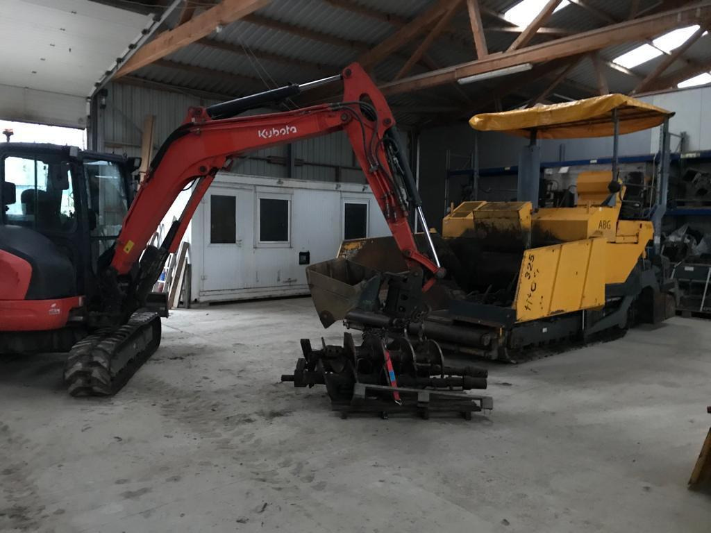 Pavimentadora de asfalto ABG TITAN 325 and runs and runs: foto 19