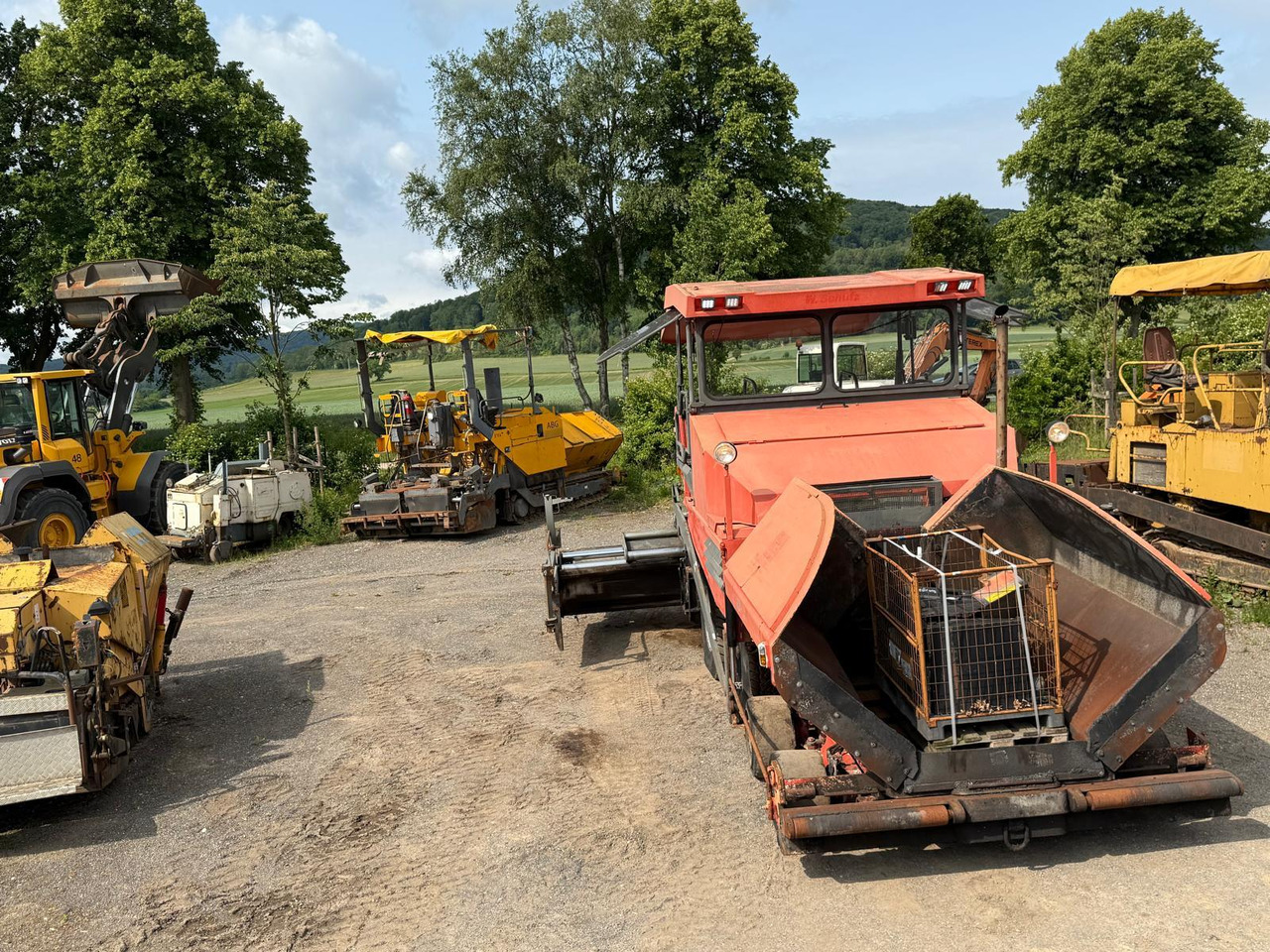 Demag-Dynapac DF135P powerfull 4-axle-paver - Pavimentadora de asfalto: foto 4 Demag-Dynapac DF135P powerfull 4-axle-paver - Pavimentadora de asfalto: foto 4