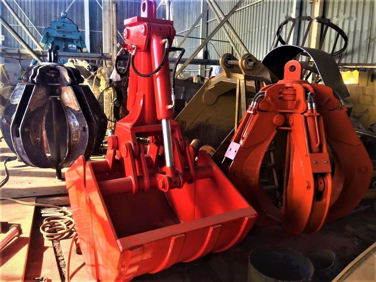 AME Hydraulic Clamshell (1.5 CBM) Suitable for 18-30 Ton Excavator - Cuchara de mordazas para Excavadora: foto 3 AME Hydraulic Clamshell (1.5 CBM) Suitable for 18-30 Ton Excavator - Cuchara de mordazas para Excavadora: foto 3