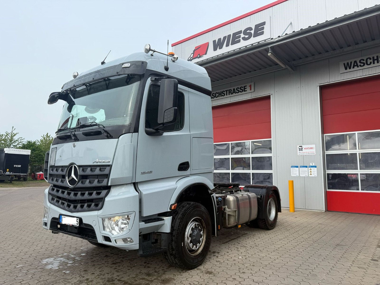 Mercedes-Benz Arocs 1848 4x4 HAD Allrad mit Hydraulik LOF - Cabeza tractora: foto 1 Mercedes-Benz Arocs 1848 4x4 HAD Allrad mit Hydraulik LOF - Cabeza tractora: foto 1