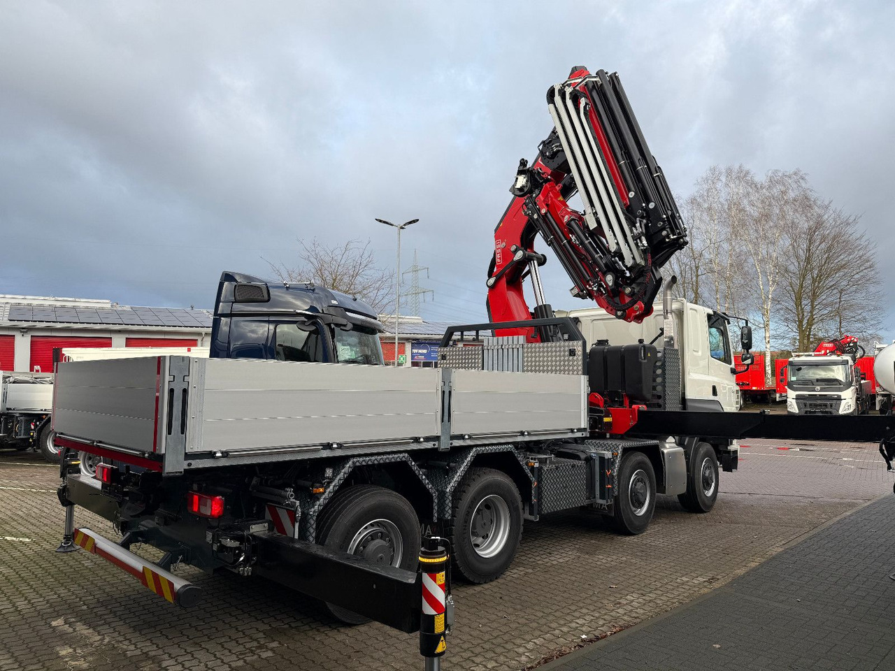 Tatra 41.500 Phoenix 8x8 mit Fassi F710 Ladekran - Cabeza tractora: foto 5 Tatra 41.500 Phoenix 8x8 mit Fassi F710 Ladekran - Cabeza tractora: foto 5