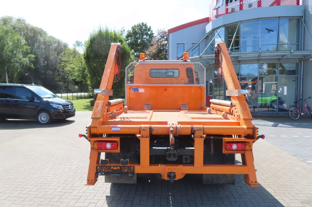Camión portacontenedor de cadenas FUSO Canter 6 C 18 4x4  Kommunal  Winterdienst: foto 8