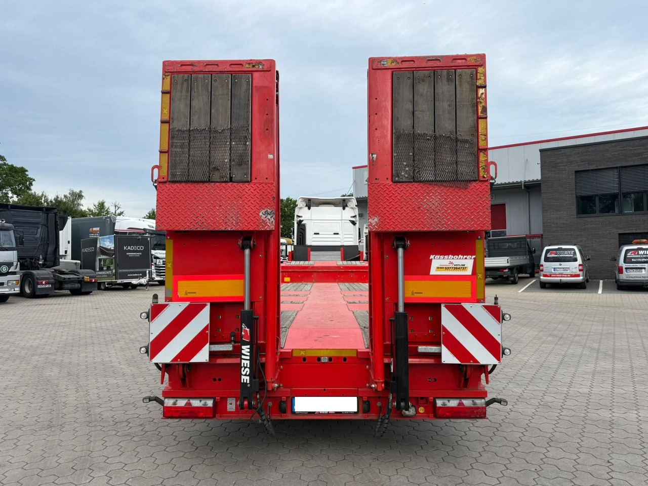 Kässbohrer K.SLS ECO Tieflader mit hydraulischen Rampen - Semirremolque góndola rebajadas: foto 5 Kässbohrer K.SLS ECO Tieflader mit hydraulischen Rampen - Semirremolque góndola rebajadas: foto 5