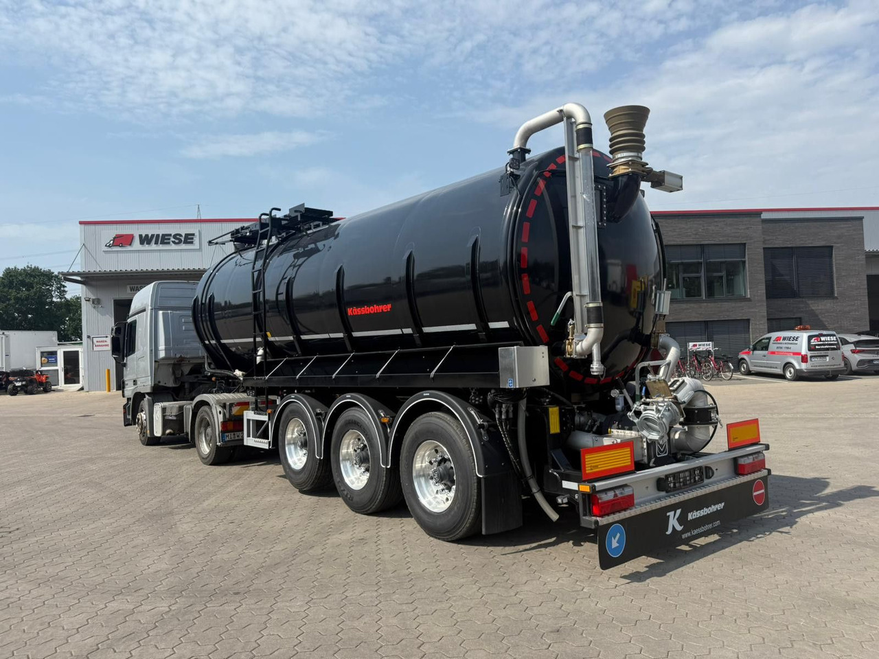 Kässbohrer K.STN L 30 Edelstahl Tanker Gülle Naturabfall - Semirremolque cisterna: foto 1 Kässbohrer K.STN L 30 Edelstahl Tanker Gülle Naturabfall - Semirremolque cisterna: foto 1
