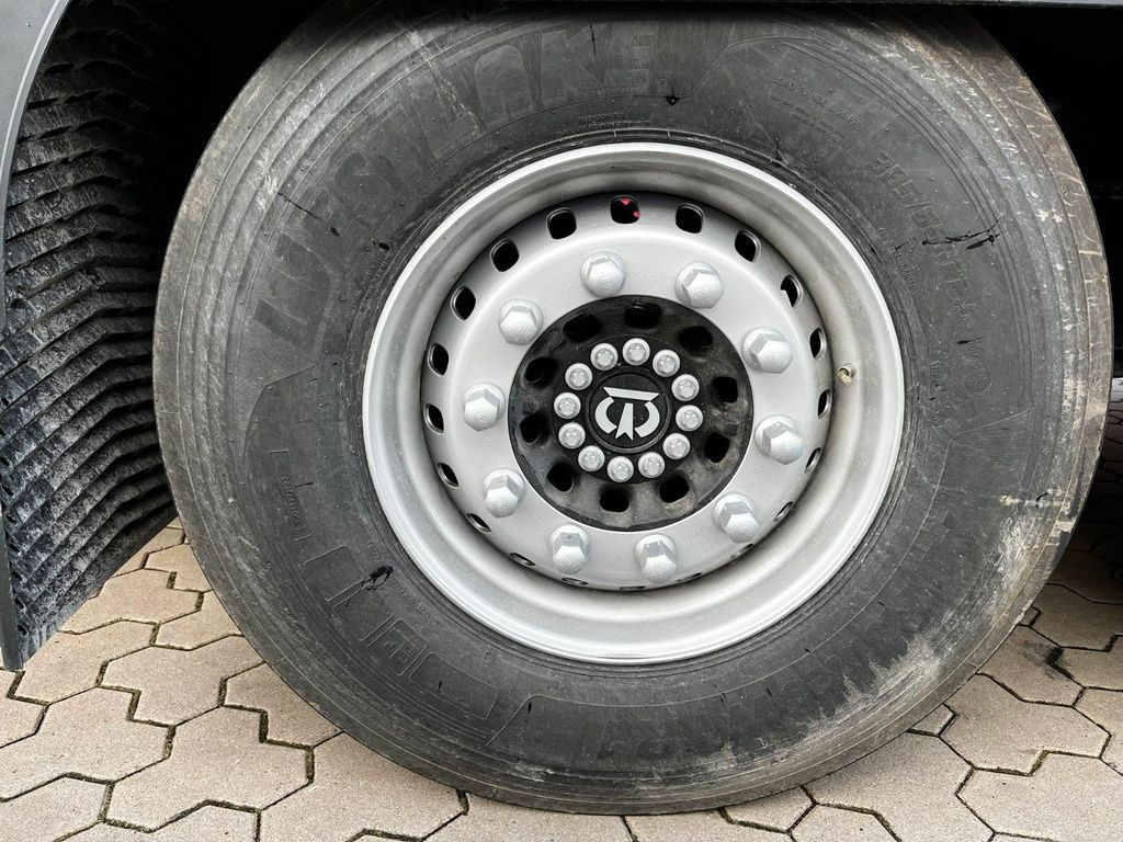 Semirremolque caja cerrada Krone Koffer mit Ladebordwand Sofort Verfügbar!: foto 14