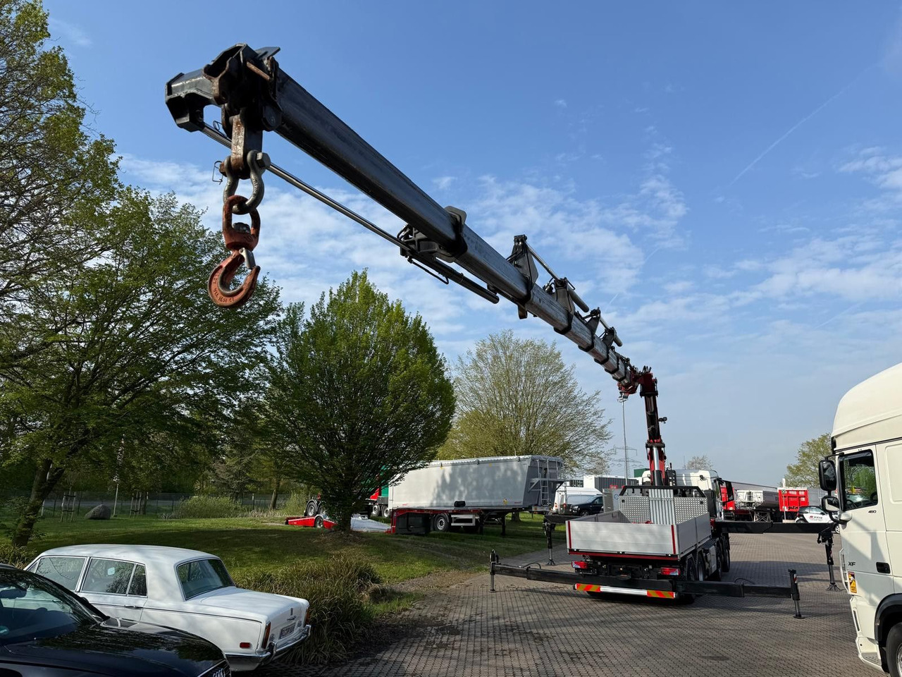 MAN 35.520 8x4 mit Kran Fassi F800 RA2.28 - Camión caja abierta, Camión grúa: foto 5 MAN 35.520 8x4 mit Kran Fassi F800 RA2.28 - Camión caja abierta, Camión grúa: foto 5