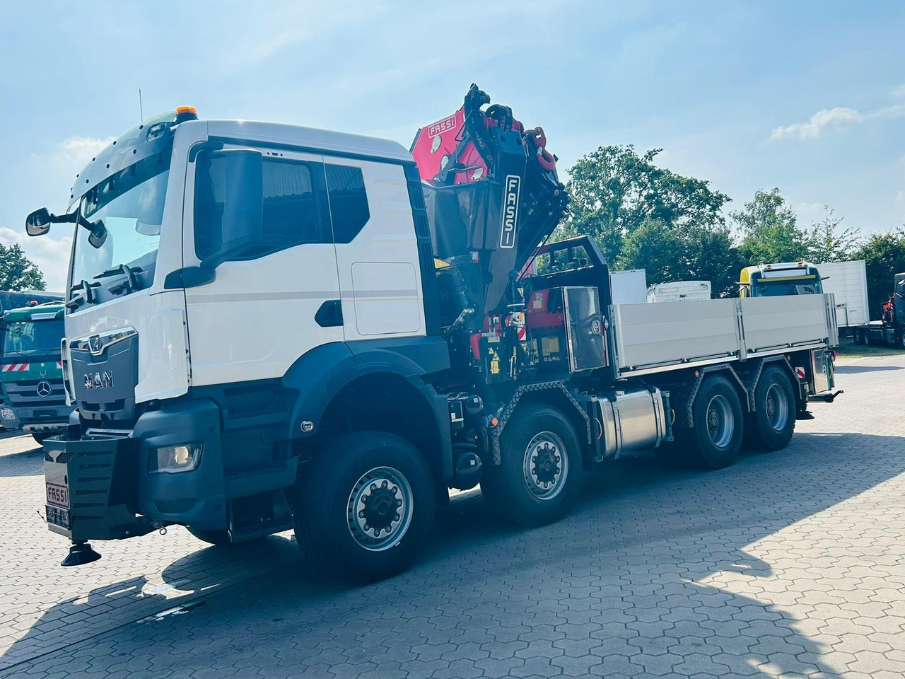 MAN TGS 41.520 8x8 mit Fassi Ladekran F710RA.2.26 - Camión caja abierta: foto 5 MAN TGS 41.520 8x8 mit Fassi Ladekran F710RA.2.26 - Camión caja abierta: foto 5