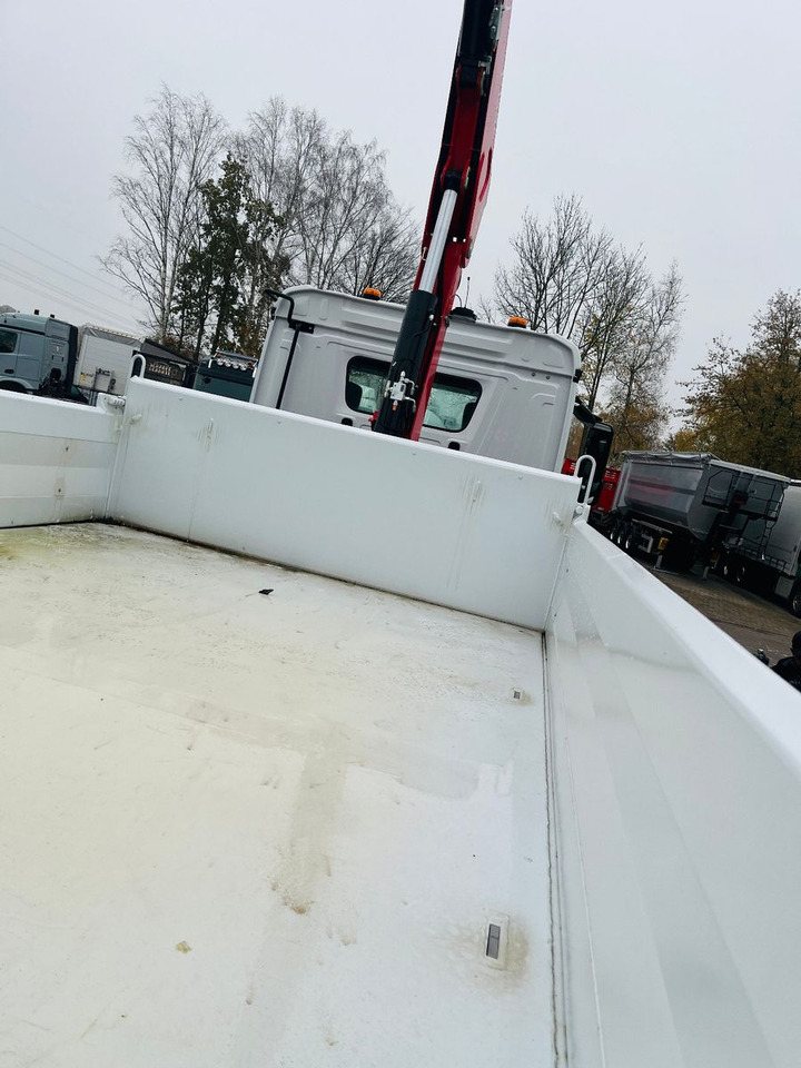 Camión volquete, Camión grúa Mercedes-Benz Arocs 1835 4x4 Meiller Fassi F135 Kran Kipper: foto 9 Camión volquete, Camión grúa Mercedes-Benz Arocs 1835 4x4 Meiller Fassi F135 Kran Kipper: foto 9