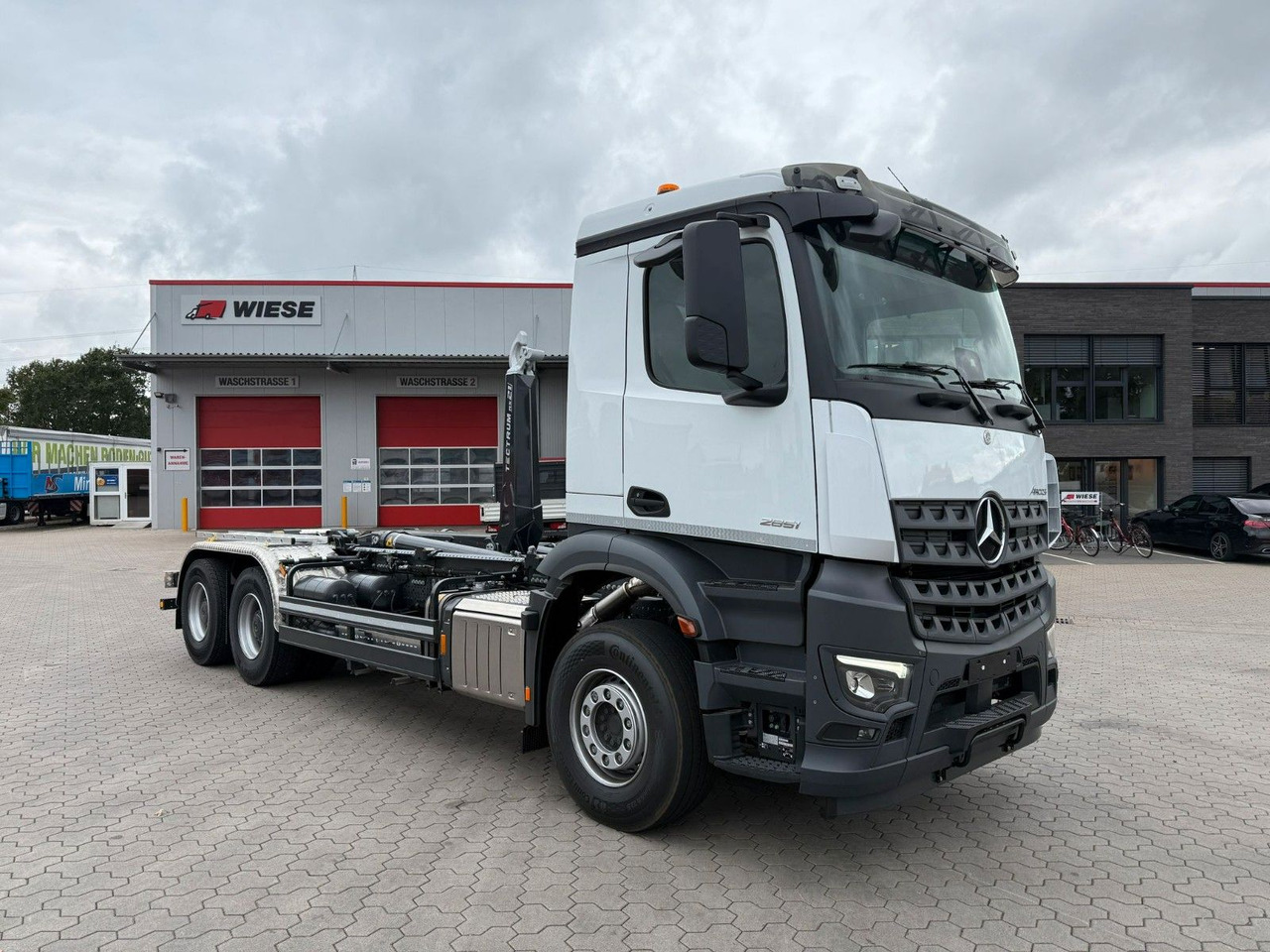 Mercedes-Benz Arocs 5 2651L 6 x4 Meiller RS 2170 - Camión multibasculante: foto 1 Mercedes-Benz Arocs 5 2651L 6 x4 Meiller RS 2170 - Camión multibasculante: foto 1