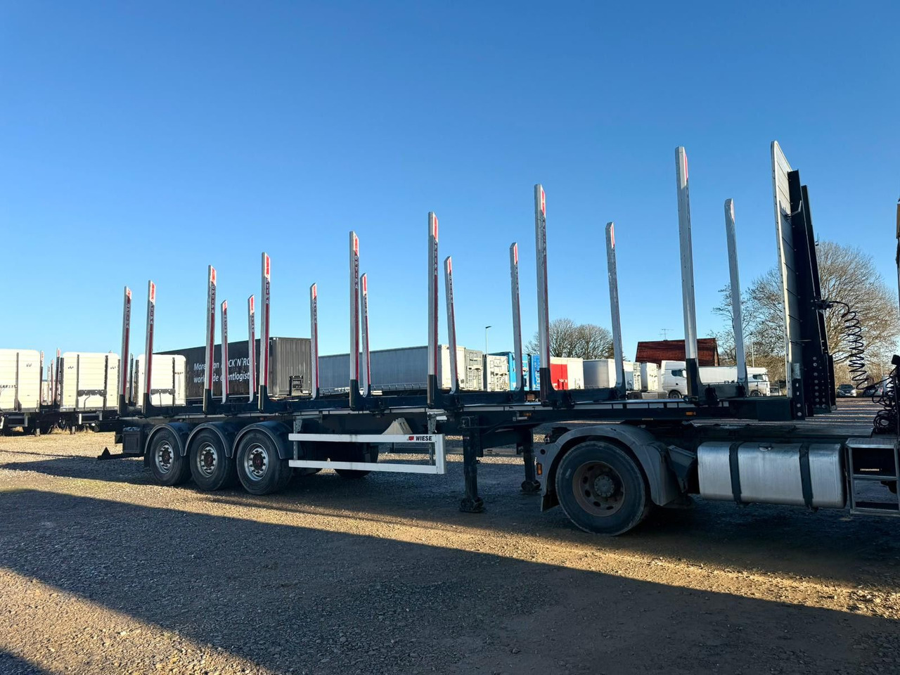 PAVIC Holzauflieger mit Schemel und Rungen - Semirremolque maderero: foto 2 PAVIC Holzauflieger mit Schemel und Rungen - Semirremolque maderero: foto 2