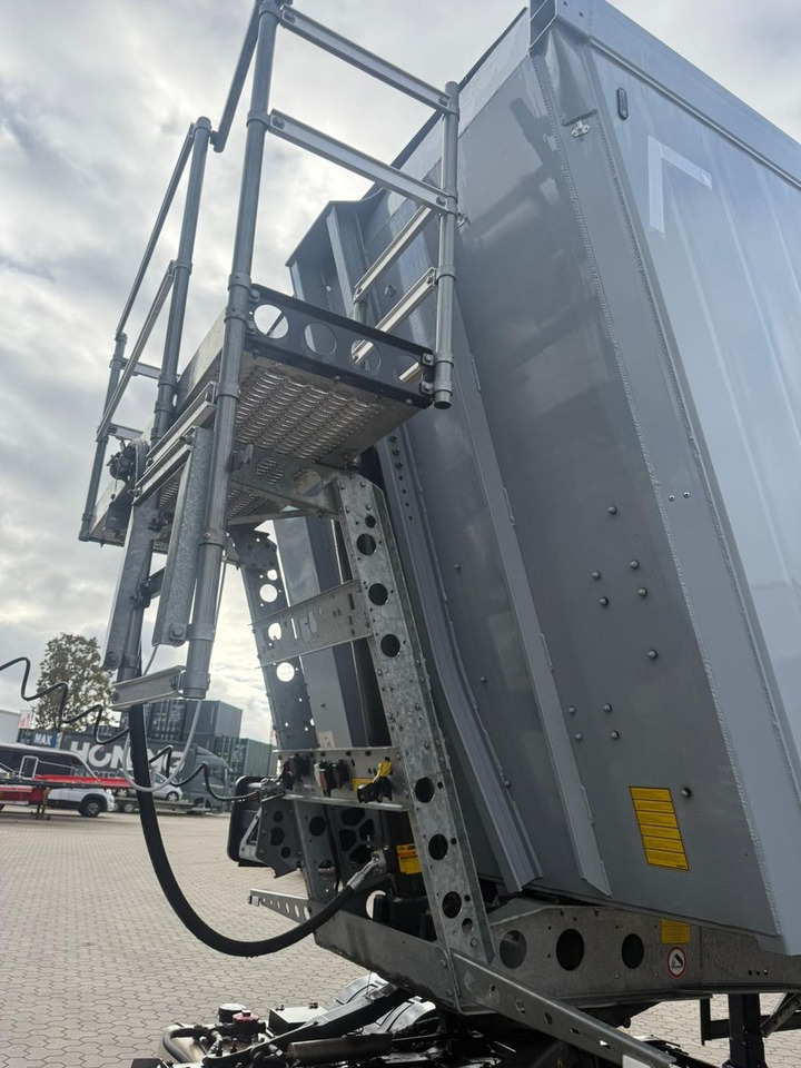 Semirremolque volquete Schmitz Cargobull SCB S3D Alu Kipper 60m³ Fast Neuwertig OKUSLIDE: foto 7