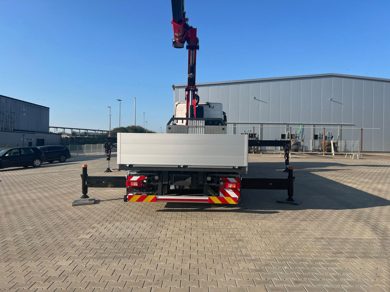 Volvo FH 500 8x2 Kran F710 RA2.26 - Camión grúa: foto 4 Volvo FH 500 8x2 Kran F710 RA2.26 - Camión grúa: foto 4