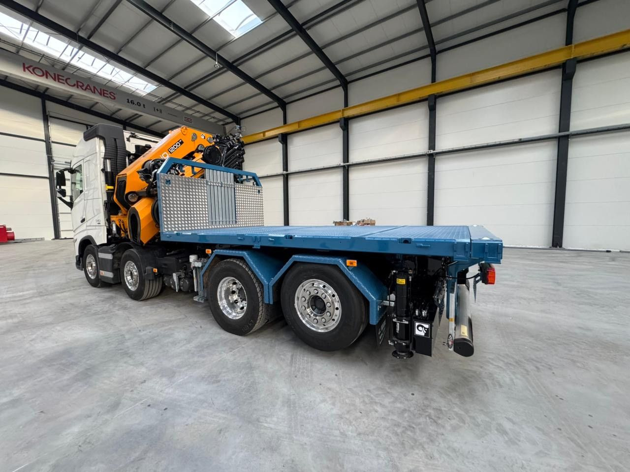 Volvo FH 540 8x2 EFFER Kran Sattelzugmaschine - Camión caja abierta, Camión grúa: foto 3 Volvo FH 540 8x2 EFFER Kran Sattelzugmaschine - Camión caja abierta, Camión grúa: foto 3