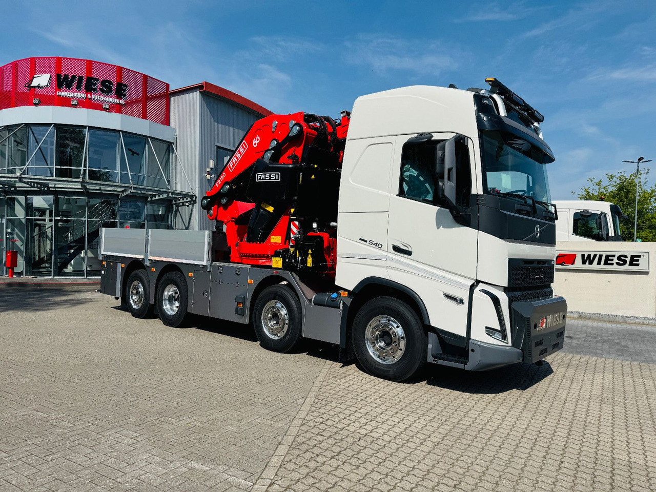 Volvo FH 540 mit Fassi F2150RAL Fly Jib + Winde - Camión grúa: foto 2 Volvo FH 540 mit Fassi F2150RAL Fly Jib + Winde - Camión grúa: foto 2