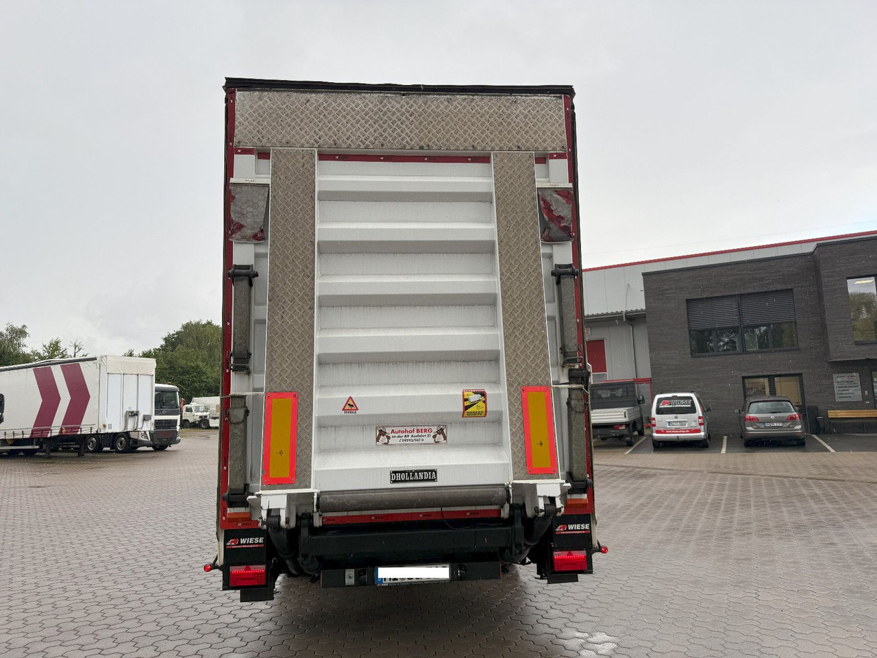 Wiese Mega Schiebeplane mit Dhollandia Rampe 9t - Semirremolque lona: foto 5 Wiese Mega Schiebeplane mit Dhollandia Rampe 9t - Semirremolque lona: foto 5