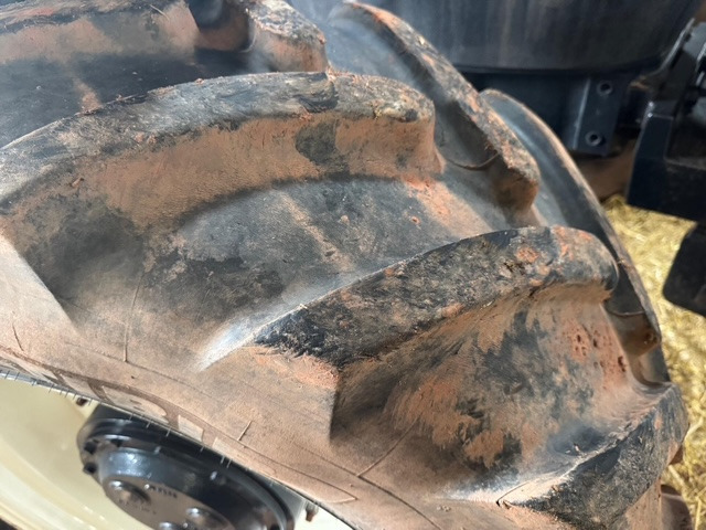 NEW HOLLAND T6.180 - Tractor: foto 3 NEW HOLLAND T6.180 - Tractor: foto 3