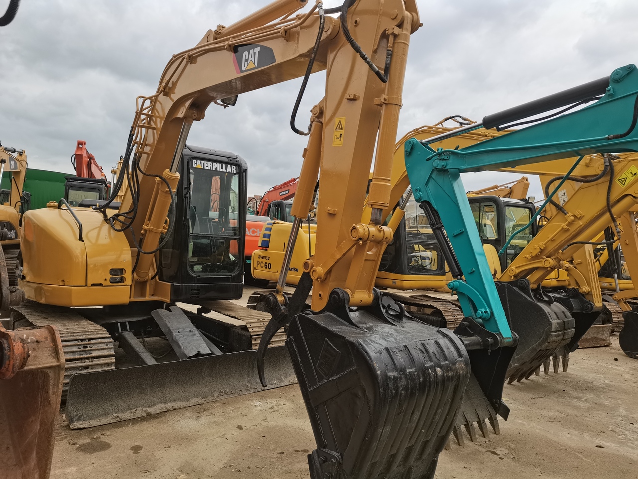 CATERPILLAR 308C - Miniexcavadora: foto 4 CATERPILLAR 308C - Miniexcavadora: foto 4