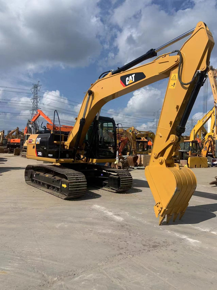 CATERPILLAR 315D2 - Excavadora de cadenas: foto 4 CATERPILLAR 315D2 - Excavadora de cadenas: foto 4