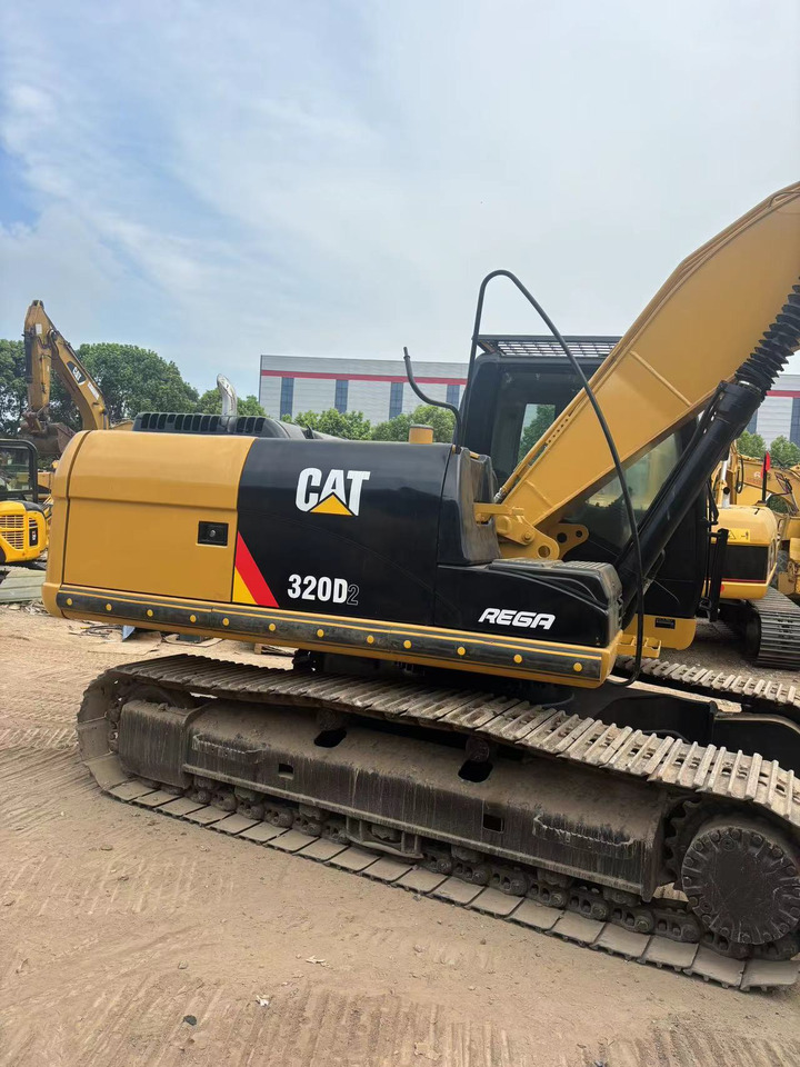 CATERPILLAR 320D - Excavadora: foto 5 CATERPILLAR 320D - Excavadora: foto 5