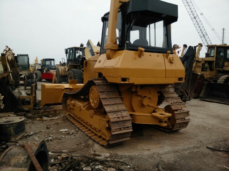 CATERPILLAR D4H - Bulldozer: foto 2 CATERPILLAR D4H - Bulldozer: foto 2