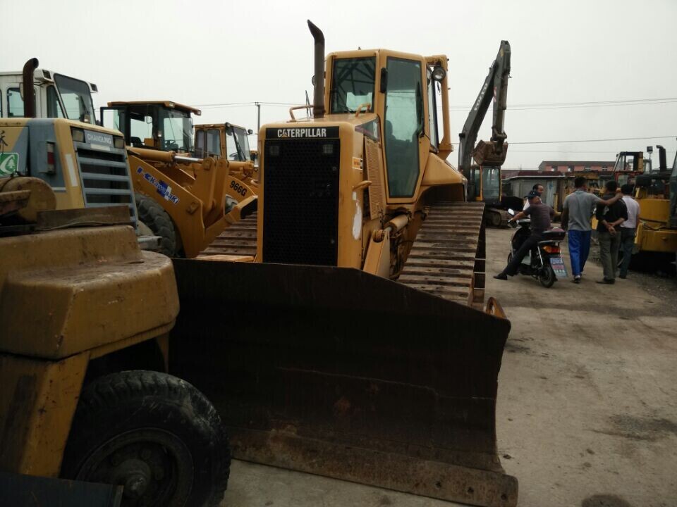 CATERPILLAR D5N - Bulldozer: foto 2 CATERPILLAR D5N - Bulldozer: foto 2
