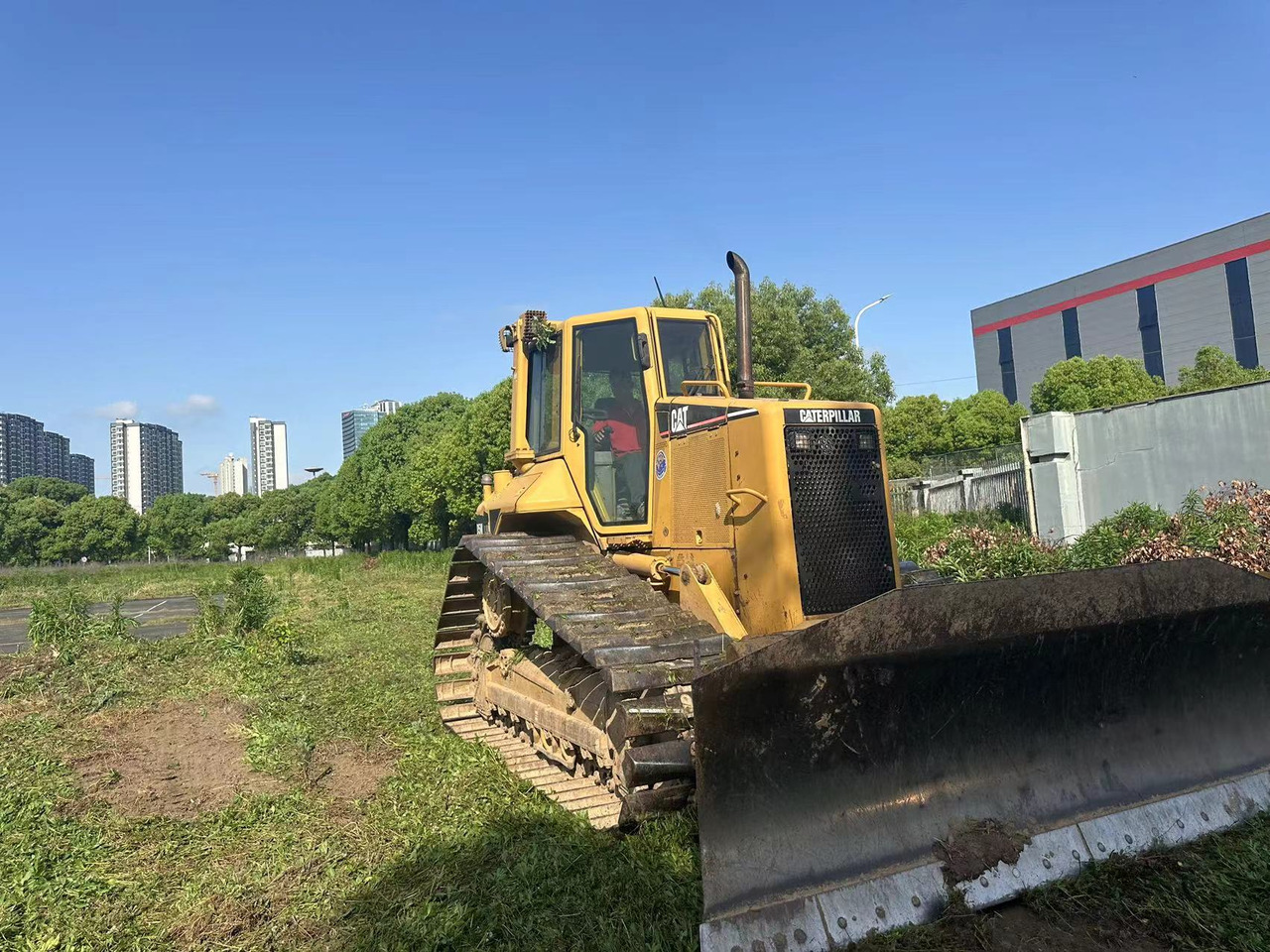 CATERPILLAR D5N - Bulldozer: foto 1 CATERPILLAR D5N - Bulldozer: foto 1