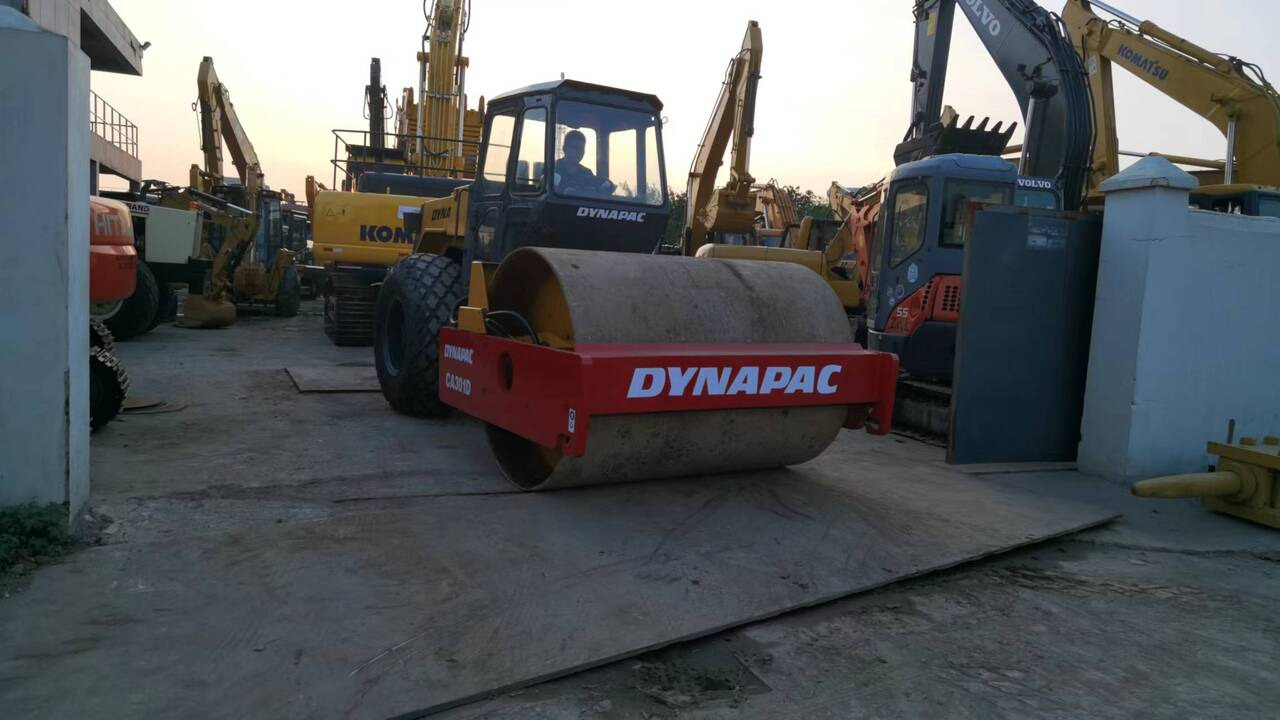 DYNAPAC CA301D-roller - Rodillo: foto 5 DYNAPAC CA301D-roller - Rodillo: foto 5