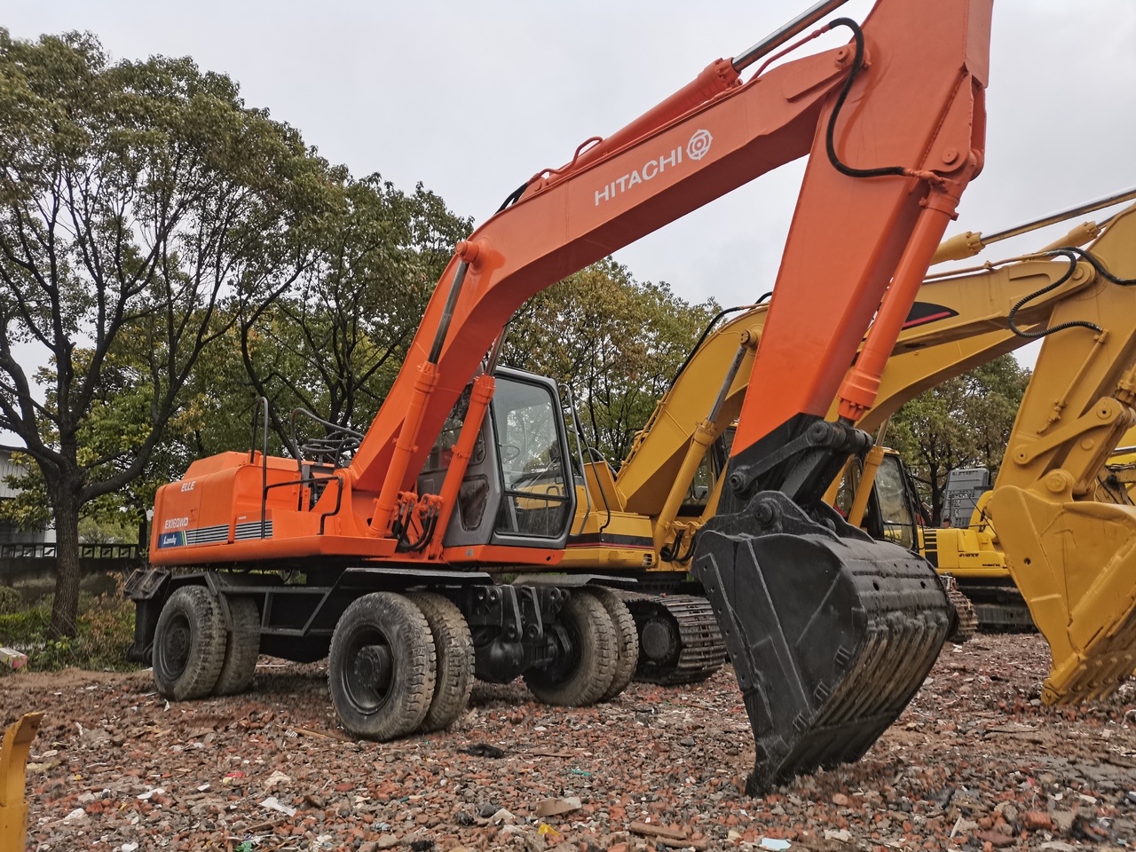 HITACHI EX160WD - Excavadora de ruedas: foto 4 HITACHI EX160WD - Excavadora de ruedas: foto 4
