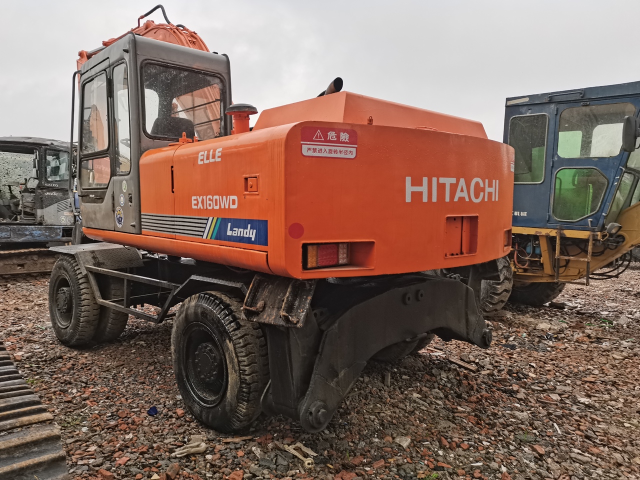 HITACHI EX160WD - Excavadora de ruedas: foto 2 HITACHI EX160WD - Excavadora de ruedas: foto 2