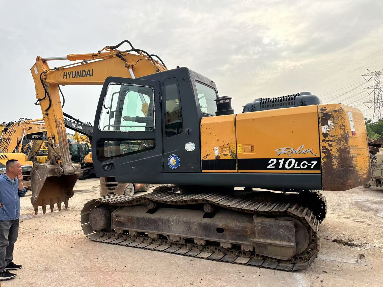 Hyundai R210LC-7 - Excavadora de cadenas: foto 4 Hyundai R210LC-7 - Excavadora de cadenas: foto 4