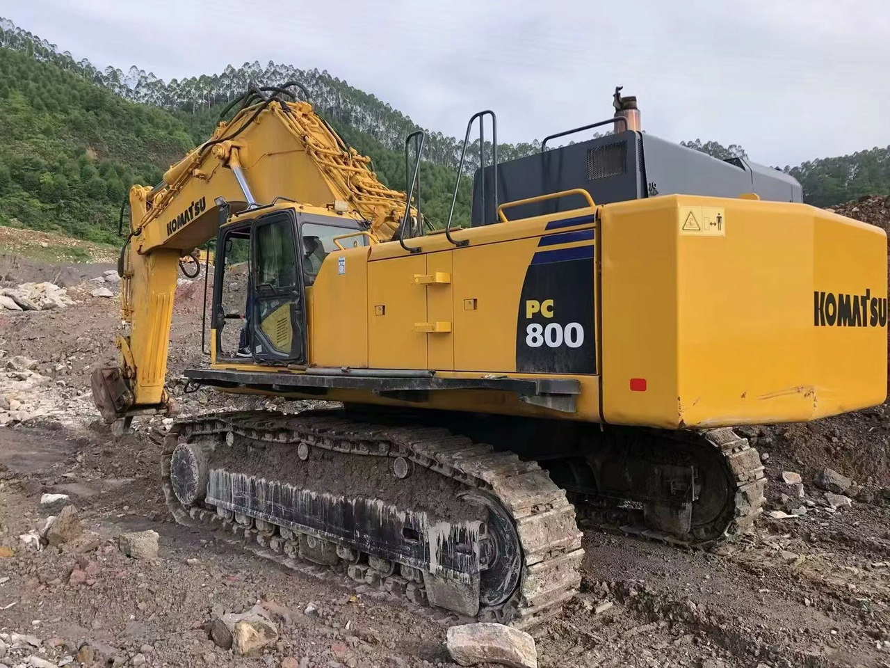 KOMATSU PC800-7 - Excavadora de cadenas: foto 1 KOMATSU PC800-7 - Excavadora de cadenas: foto 1