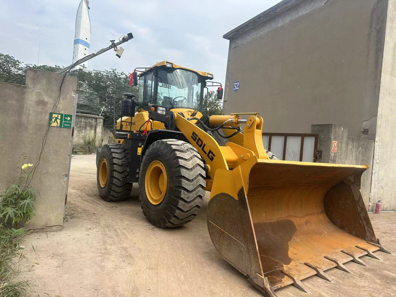 SDLG LG956F - Excavadora de cadenas: foto 2 SDLG LG956F - Excavadora de cadenas: foto 2