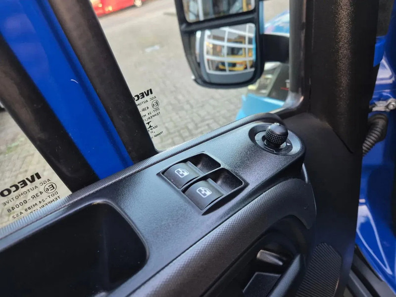 Furgoneta caja cerrada Iveco Daily 35S18 3.0D Koffer/ Xenon/ Airco: foto 16