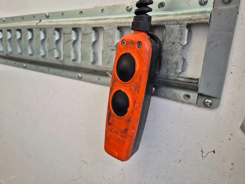 Furgoneta caja cerrada MAN TGE 5.180 Bakwagen/ Laadklep/ Automaat/ 22 KUB: foto 13