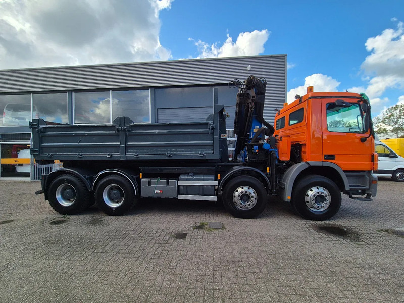 Mercedes-Benz Actros 3241 8X4 Containersysteem/ 20T HMF crane/ Manual - Camión multibasculante, Camión grúa: foto 4 Mercedes-Benz Actros 3241 8X4 Containersysteem/ 20T HMF crane/ Manual - Camión multibasculante, Camión grúa: foto 4