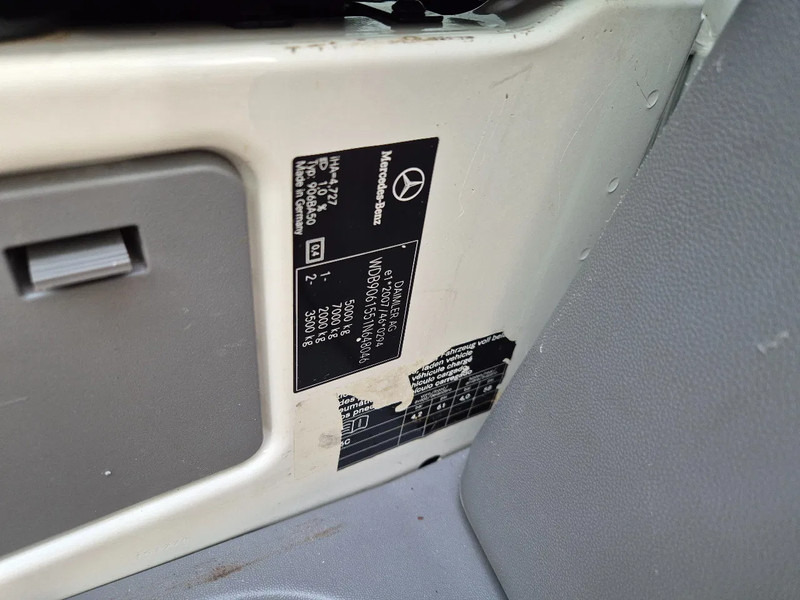 Furgoneta caja cerrada Mercedes-Benz Sprinter 513 CDI Koffer 21kub 130 pk Euro 5B GVW 3500 KG: foto 9