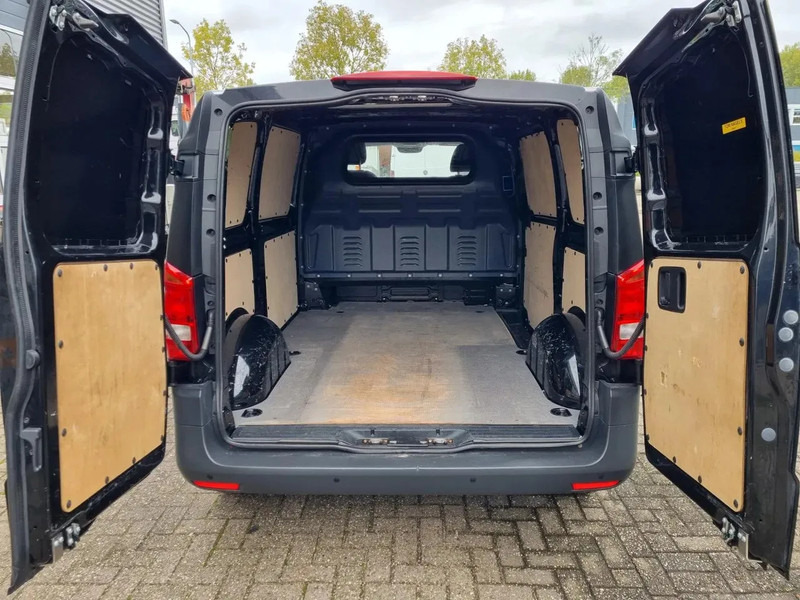 Furgoneta pequeña Mercedes-Benz Vito 114 CDI/ Airco/ Navi/ E6: foto 7