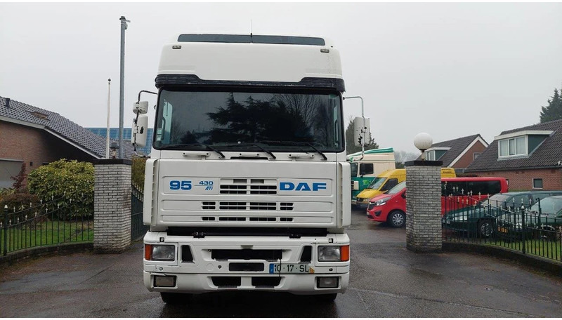 DAF 95.430 430 ATI SSC - Cabeza tractora: foto 5 DAF 95.430 430 ATI SSC - Cabeza tractora: foto 5