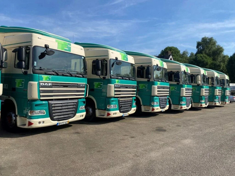 DAF XF 105.410 4 PIECES AVAILABLE - Cabeza tractora: foto 2 DAF XF 105.410 4 PIECES AVAILABLE - Cabeza tractora: foto 2