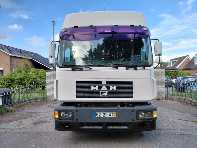 MAN 19.463 F2000 460 HP MANUAL ZF GEARBOX PERFECT CONDITION - Cabeza tractora: foto 2 MAN 19.463 F2000 460 HP MANUAL ZF GEARBOX PERFECT CONDITION - Cabeza tractora: foto 2