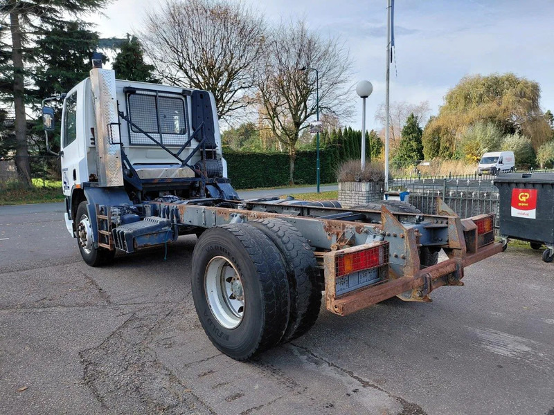 DAF 75.240 Manual Steel Suspension - Camión chasis: foto 5 DAF 75.240 Manual Steel Suspension - Camión chasis: foto 5