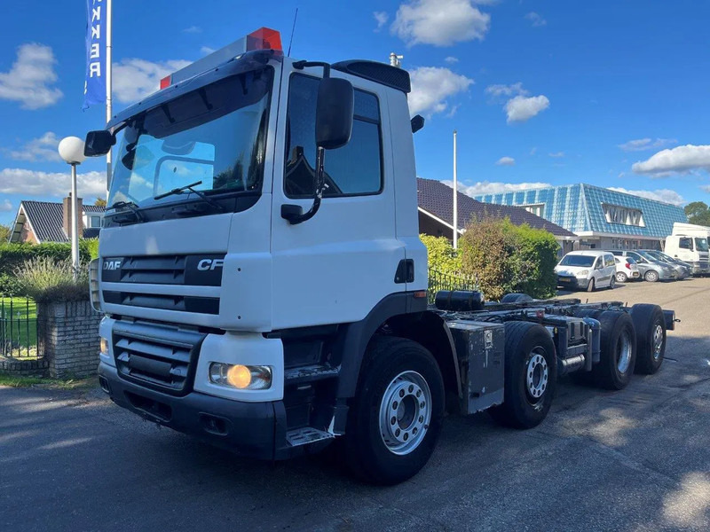DAF 85.360 8X2 SINGLE CAB CHASSIS - Camión chasis: foto 1 DAF 85.360 8X2 SINGLE CAB CHASSIS - Camión chasis: foto 1