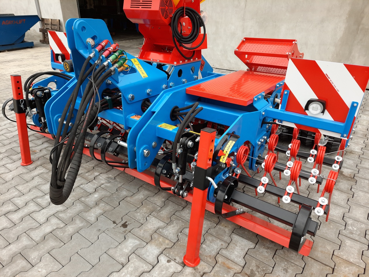 Agro-lift SEED MASTER 300 - Cultivador: foto 1 Agro-lift SEED MASTER 300 - Cultivador: foto 1