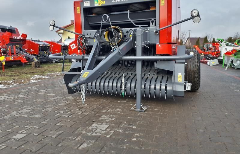 METAL-FACH Prasa Belująca/ πρέσα για σφυρίχτρα/ / Prensa de balas - Encintadora de pacas: foto 3 METAL-FACH Prasa Belująca/ πρέσα για σφυρίχτρα/ / Prensa de balas - Encintadora de pacas: foto 3