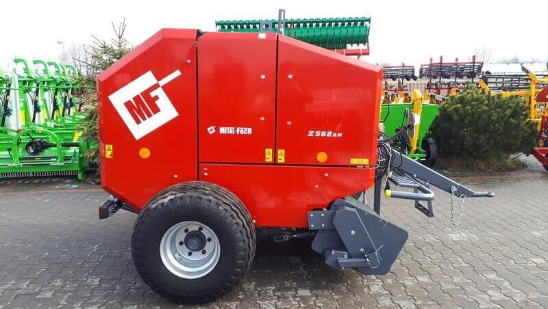 METAL-FACH Prasa Belująca/ πρέσα για σφυρίχτρα/ / Prensa de balas - Encintadora de pacas: foto 5 METAL-FACH Prasa Belująca/ πρέσα για σφυρίχτρα/ / Prensa de balas - Encintadora de pacas: foto 5