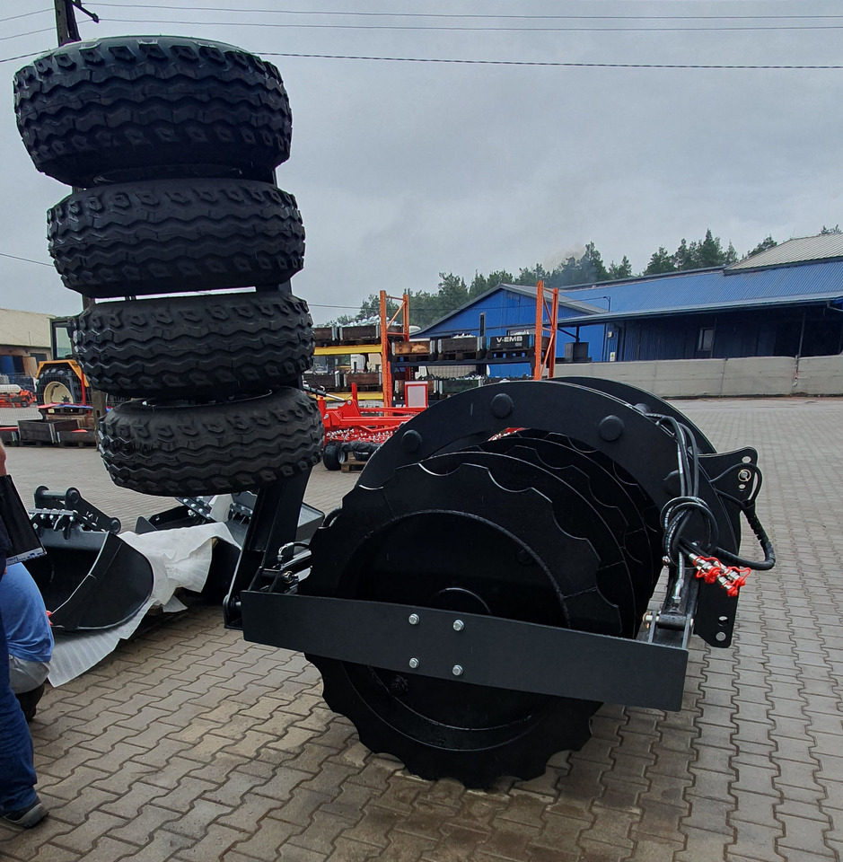 METAL-TECHNIK Wał Pryzmowy MT2 z dociskiem - Rodillo agrícola: foto 5 METAL-TECHNIK Wał Pryzmowy MT2 z dociskiem - Rodillo agrícola: foto 5