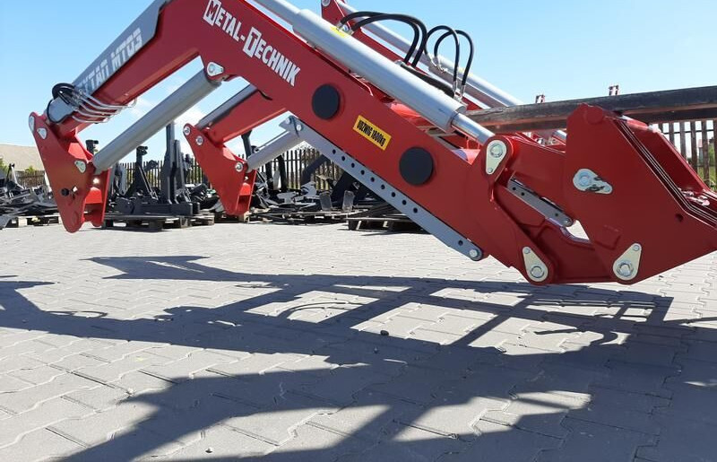 Metal-Technik Frontlader für DEUTZ-FAHR DX 6.11, DX 6.17, DX 6.30 / Ładowacz c - Cargador frontal para tractor: foto 3 Metal-Technik Frontlader für DEUTZ-FAHR DX 6.11, DX 6.17, DX 6.30 / Ładowacz c - Cargador frontal para tractor: foto 3