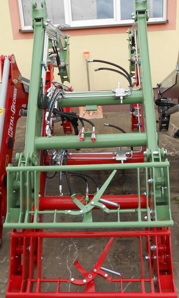 Metal-Technik Frontlader für Massey Ferguson/ Front loader/ Ładowacz TUR - Cargador frontal para tractor para Tractor: foto 1 Metal-Technik Frontlader für Massey Ferguson/ Front loader/ Ładowacz TUR - Cargador frontal para tractor para Tractor: foto 1