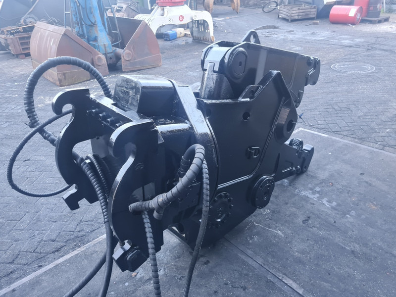 Caterpillar verachtert pulverizer mp318 multi processor - Cizalla de demolición: foto 4 Caterpillar verachtert pulverizer mp318 multi processor - Cizalla de demolición: foto 4