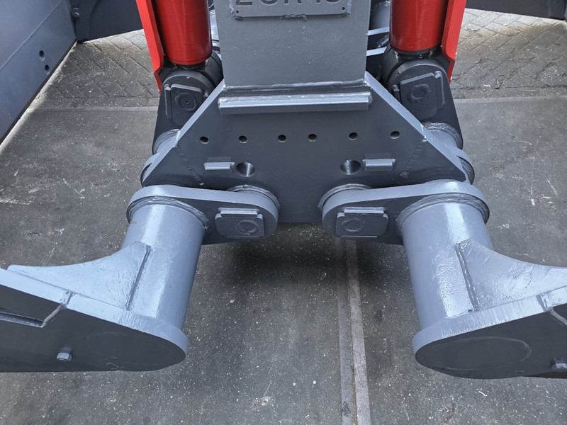 Cuchara de mordazas para Maquinaria de construcción clamshell 6000 liter sennebogen fuchs liebherr lh clamshell: foto 7 Cuchara de mordazas para Maquinaria de construcción clamshell 6000 liter sennebogen fuchs liebherr lh clamshell: foto 7